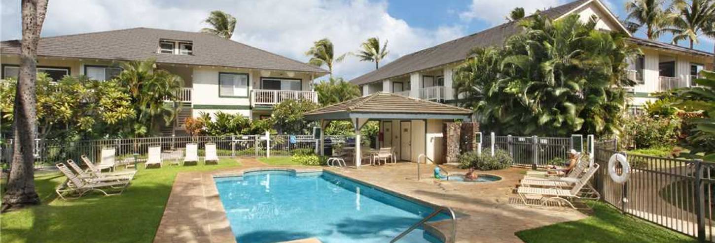 The pool at Suite Paradise's Regency condos, available for rent in Kauai